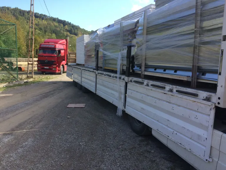 Transport und Entladung – Bartın Yapı Çözümleri
