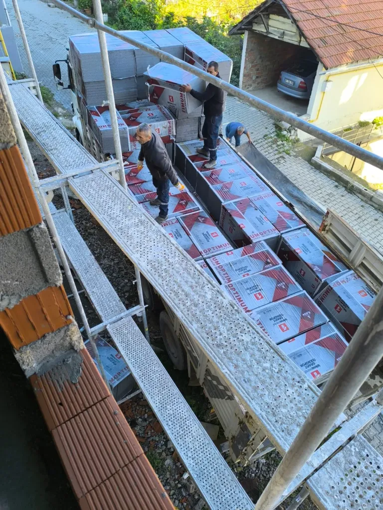 Sevkiyat ve boşaltma uygulaması – Bartın Yapı Çözümleri
